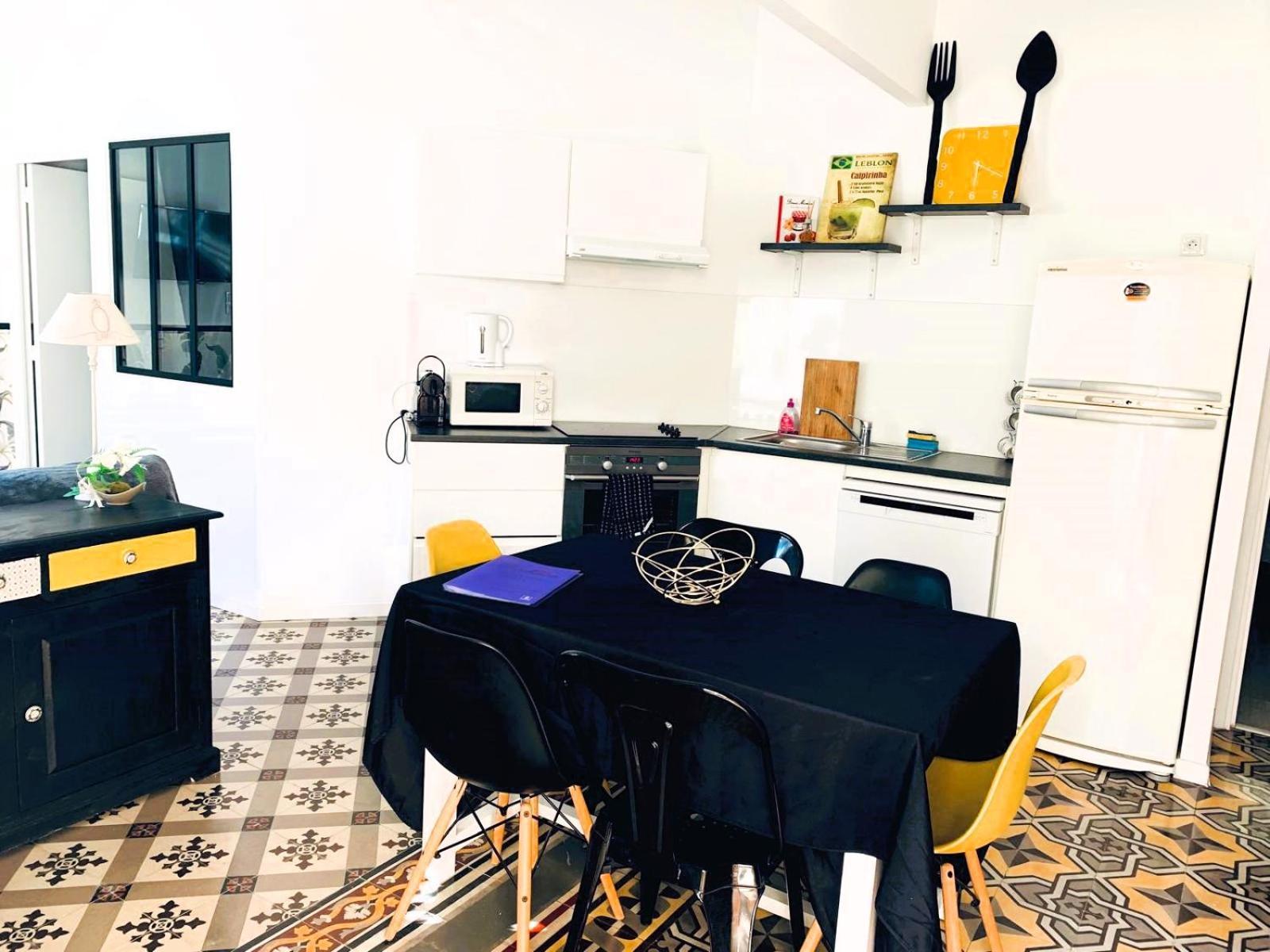 Reve D'Azur, 2 Chambres, Maison Julia En Bord De Mer A La Nartelle, Piscine Partagee, Parking & Terrasse Bbq, Wifi Et Draps Inclus Plage A Pied Сент-Максим Экстерьер фото
